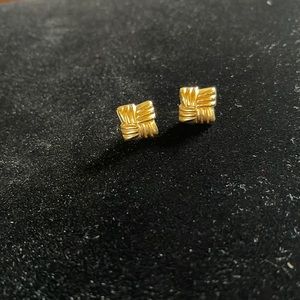 14 karat gold earrings. Bow style. Missing one backing.
